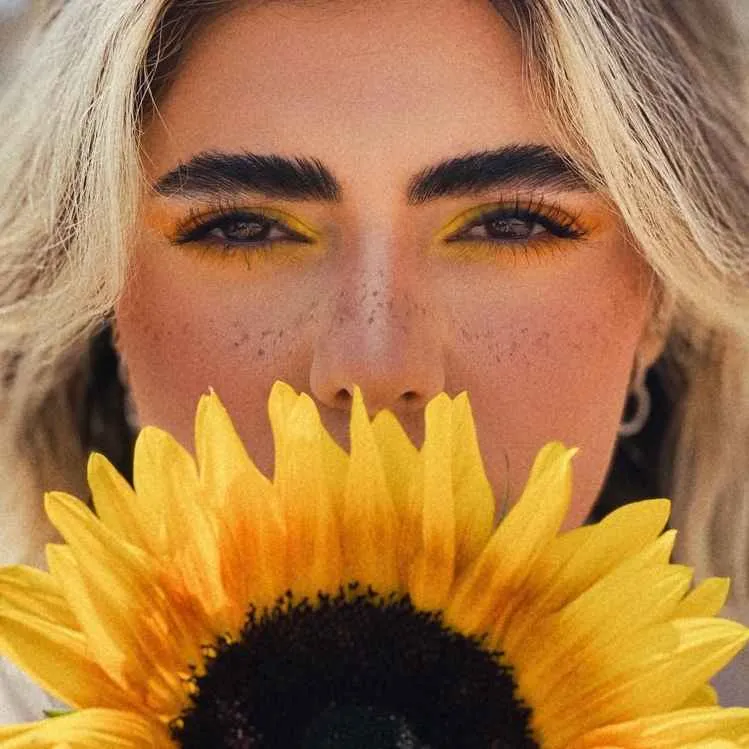 سالن زیبایی نورماه