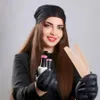 خدمات تخصصی ناخن نازنین آریایی