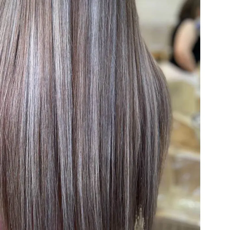 هیلایت مرواریدی تیره با زمینه شکلاتی