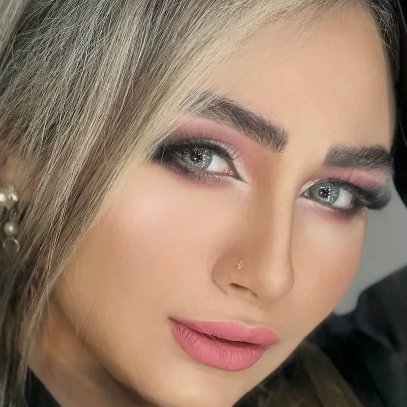 میکاپ عروسکی