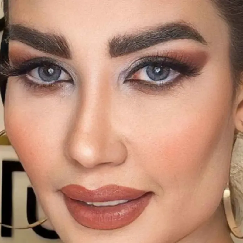 میکاپ نیمه اسموکی 