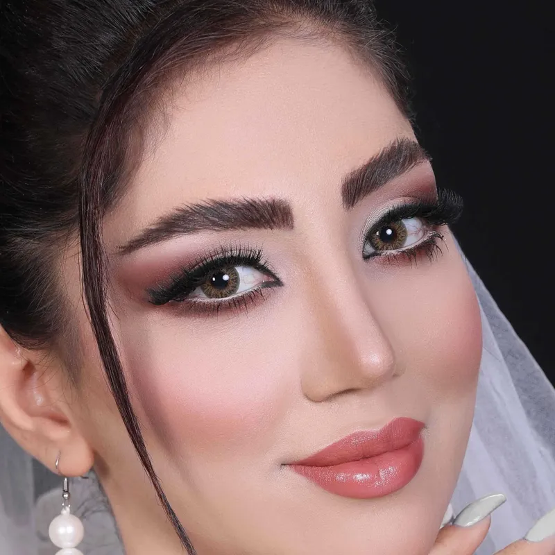 میکاپ و شینیون و رنگ ولایت