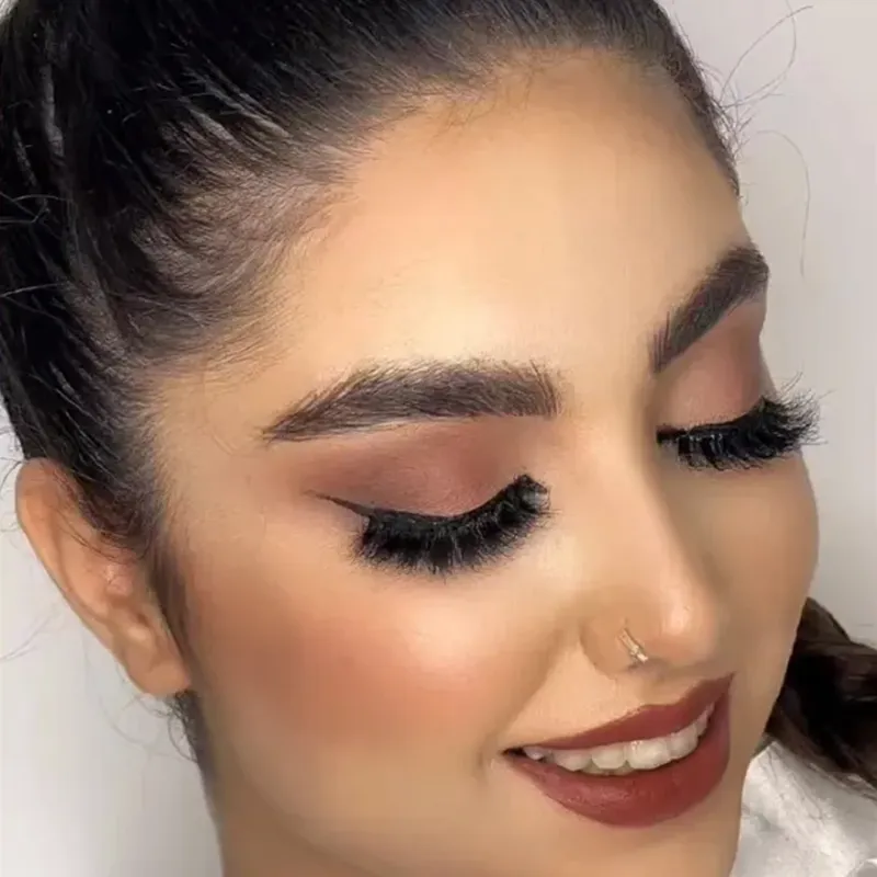 میکاپ مدیوم