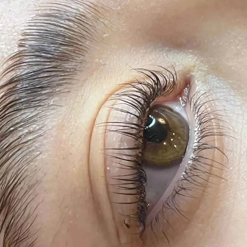 لیفت و لمینیت مژه و ابرو