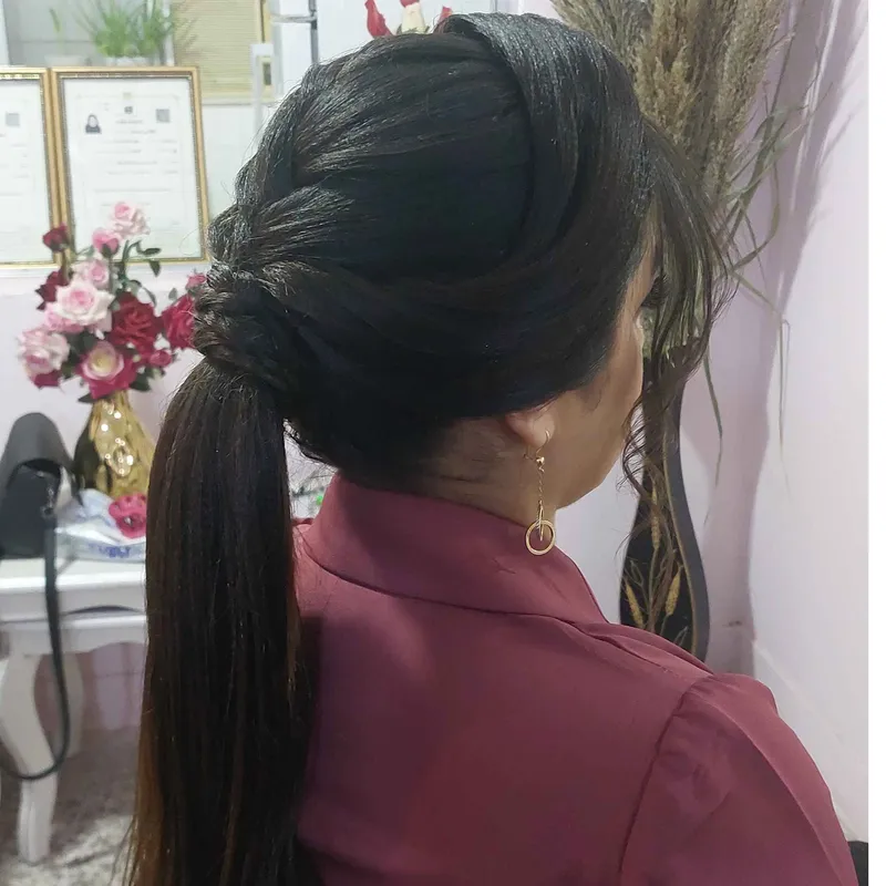 شینیون دم اسبی 