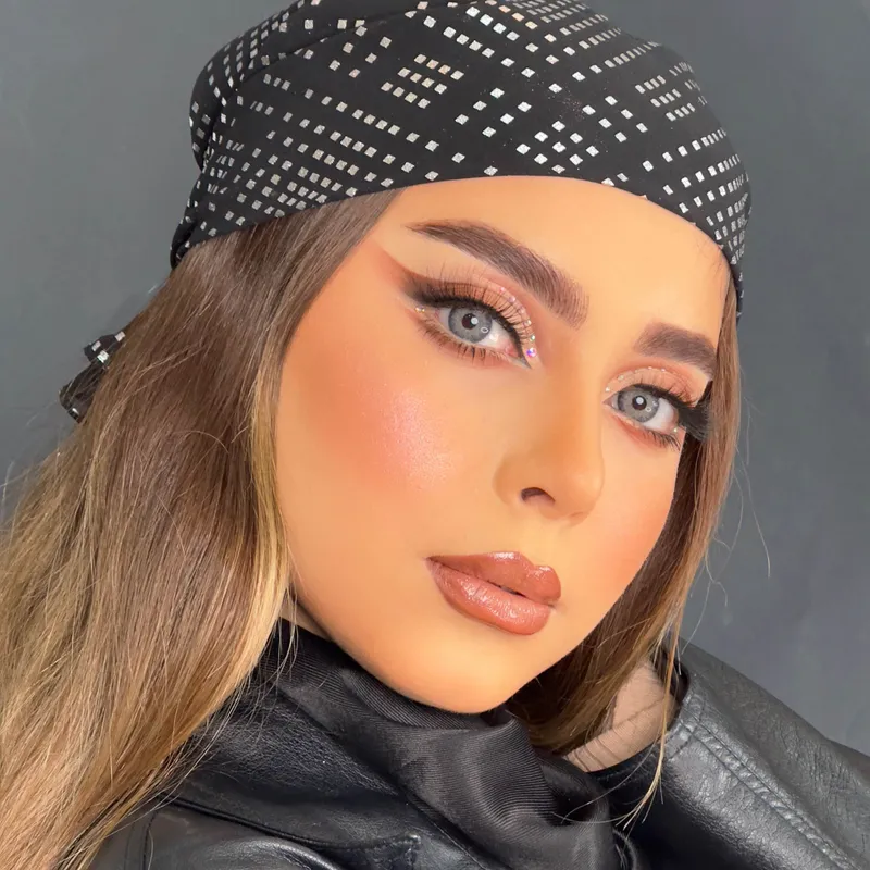 پوست مخملی با سایه ی ژورنالی 