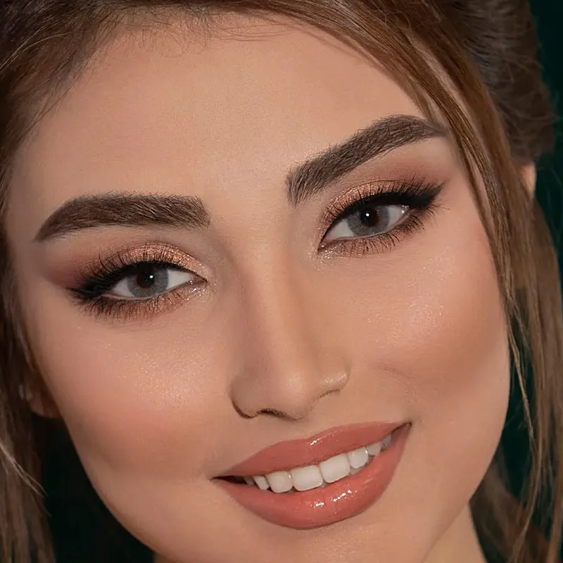 میکاپ اروپایی لایت