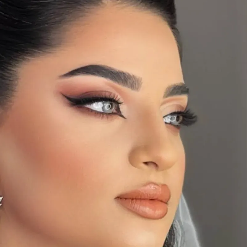 میکاپ عربی خطی