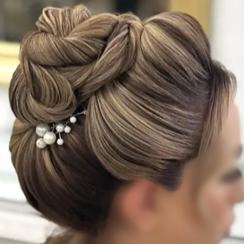 شینیون بالای سر