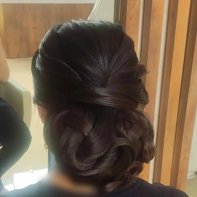 شنیون موهای بلند 