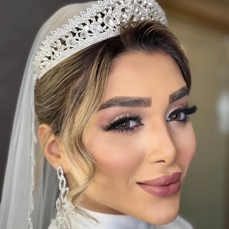 سایه عروسکی شاین