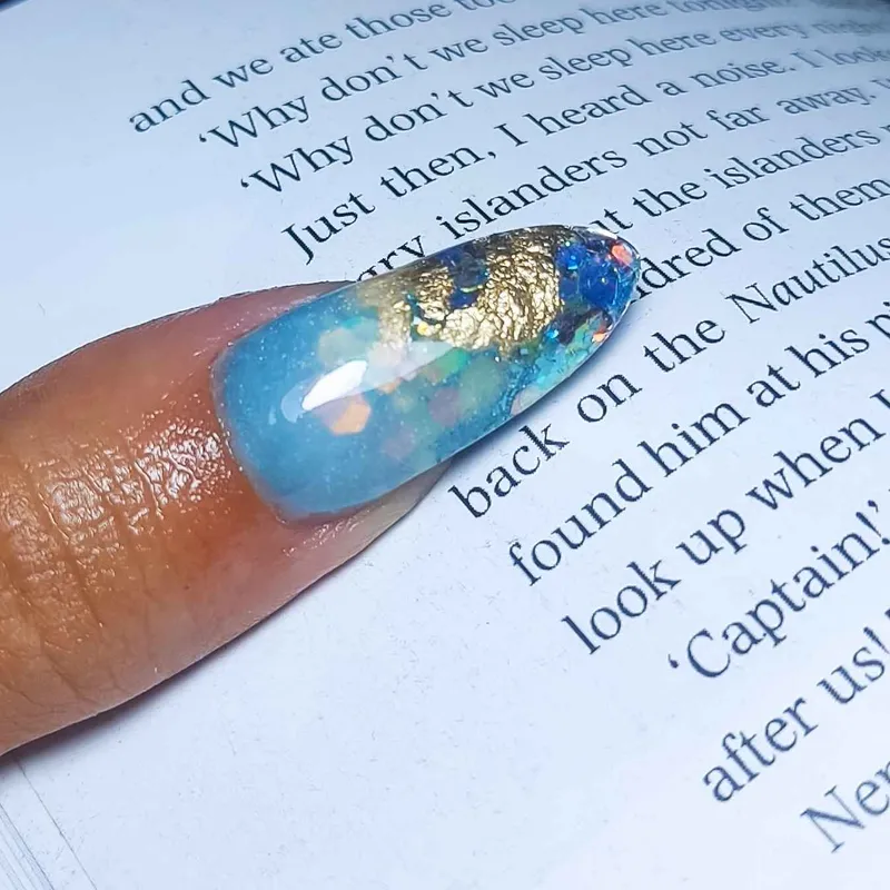 کاشت ناخن شیک