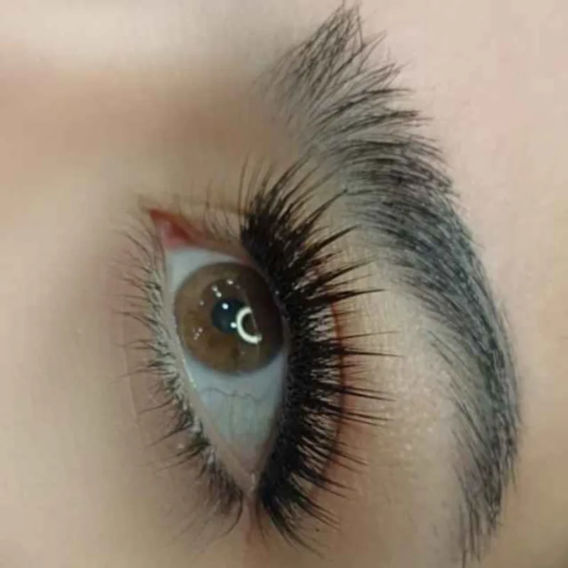 کاشت مژه موقت