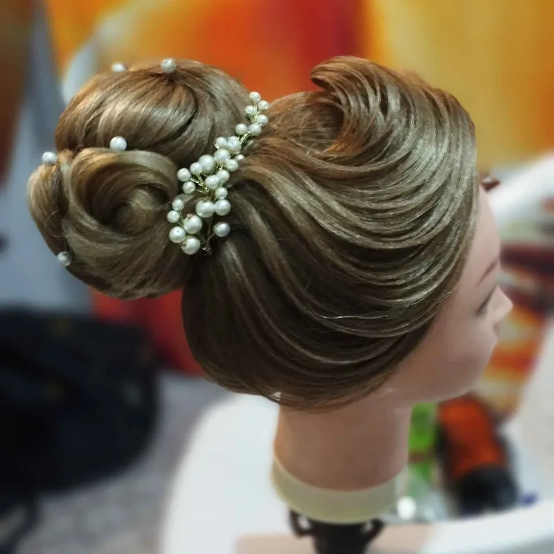 آموزش شینیون امروزمون با این جلو موی جذاب 