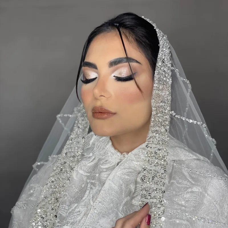 میکاپ با سایه عربی شاین