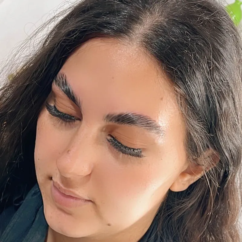 لیفت ابرو و کاشت مژه هیدن