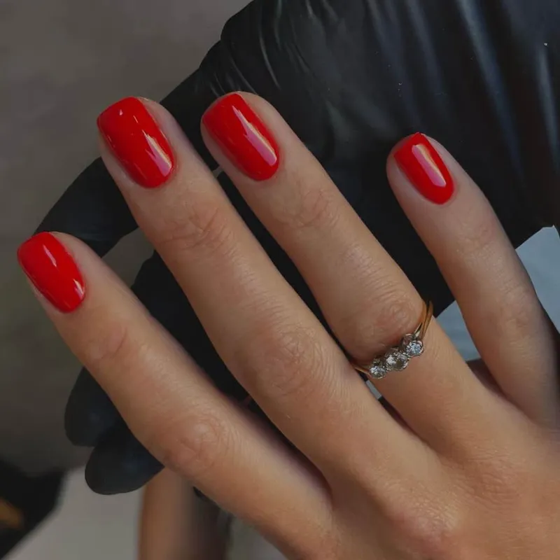 لمینت و ژل قرمز