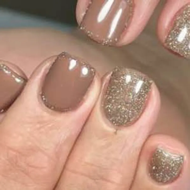 ژلیش ناخن طبیعی