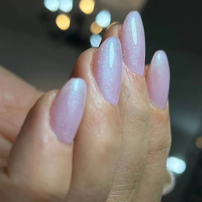 ترمیم و ژلیش ناخن 