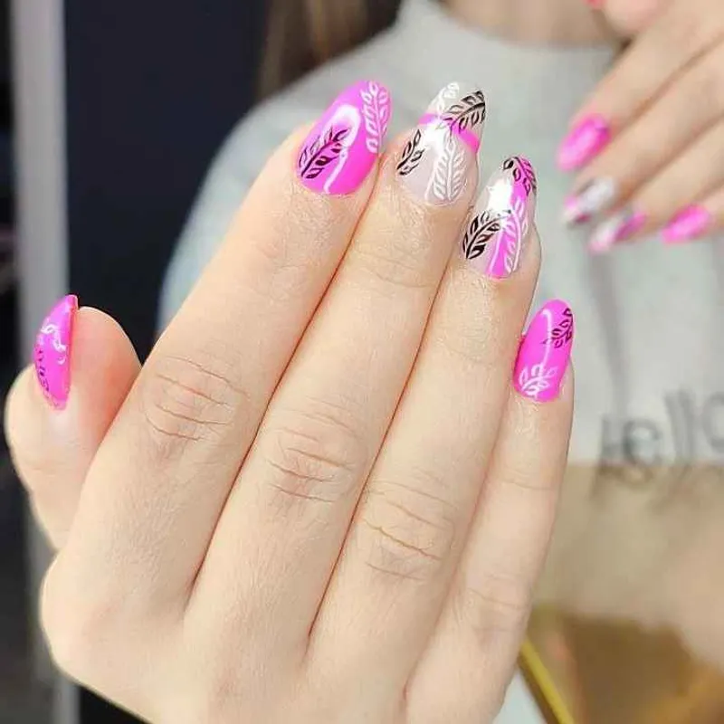 کاشت و ترمیم ناخن