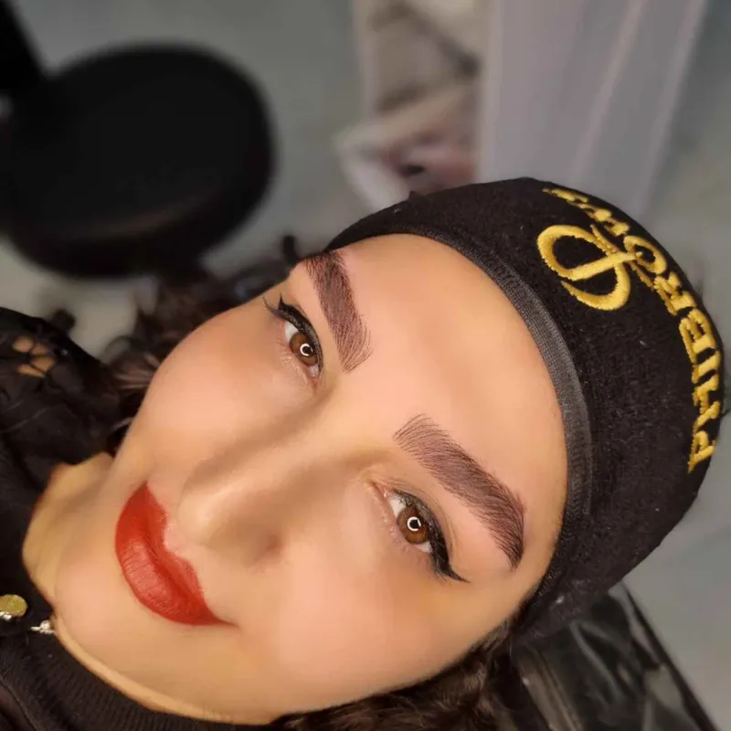 میکروبلیدینگ فیبروز ابرو 