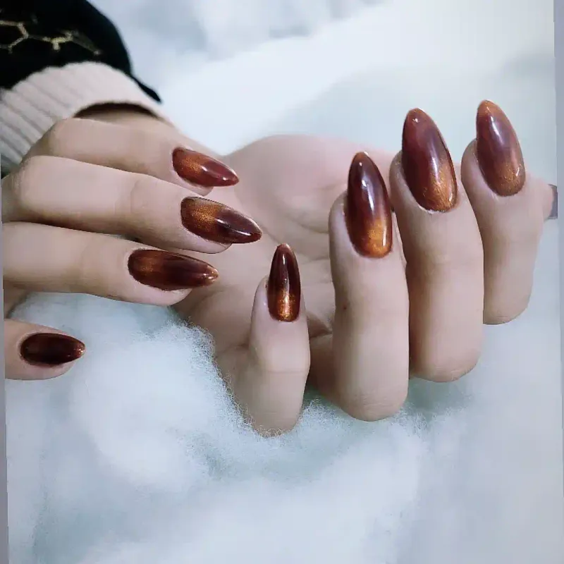 کاشت ناخن طبیعی