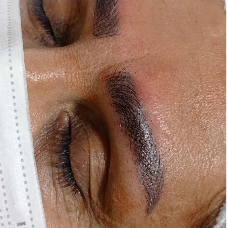 میکروبلیدینگ ابرو