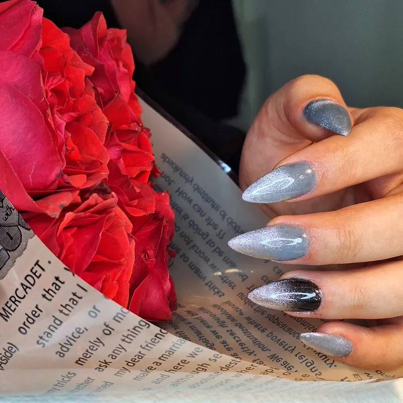 آمبره با آیس ژل و کاشت نوک تیز ناخن 