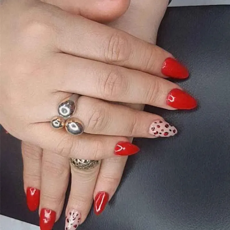 کاشت ناخن