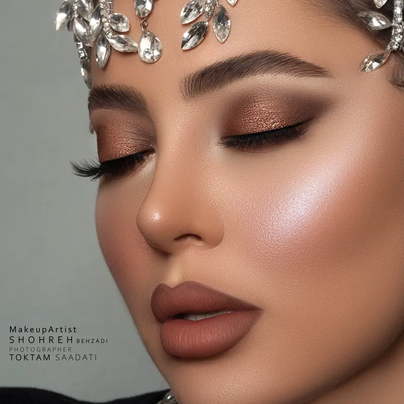 میکاپ اسموکی شاین تیره