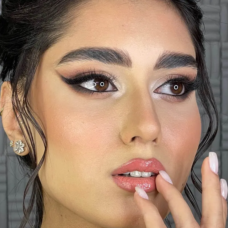 میکاپ و شینیون عروس