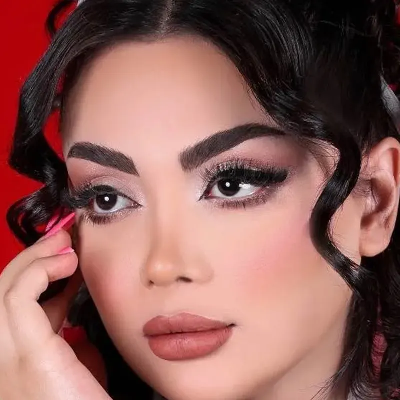 میکاپ عروسکی عروس