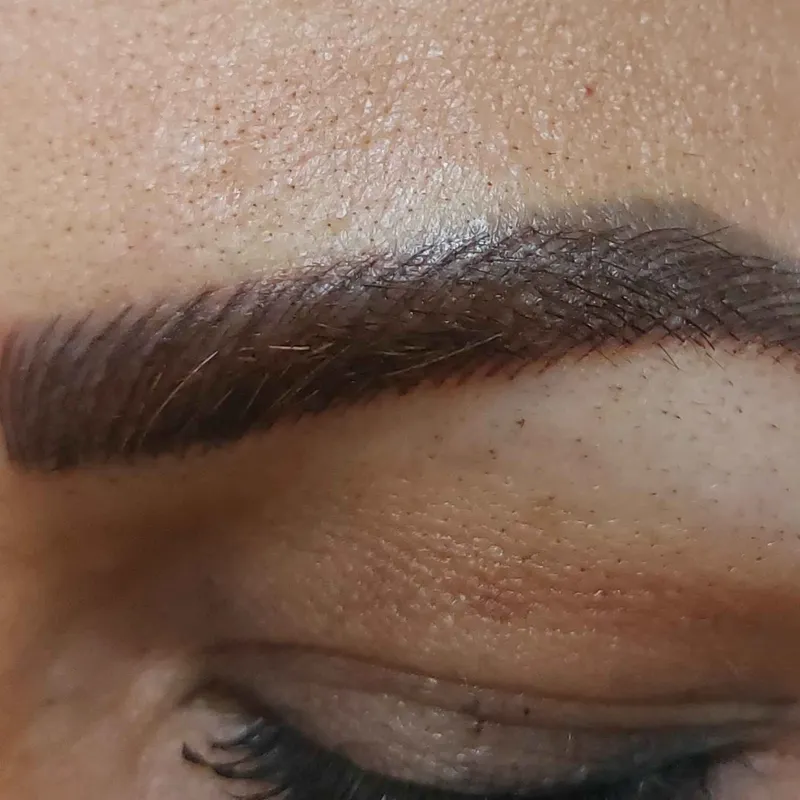 فیبروز ابرو