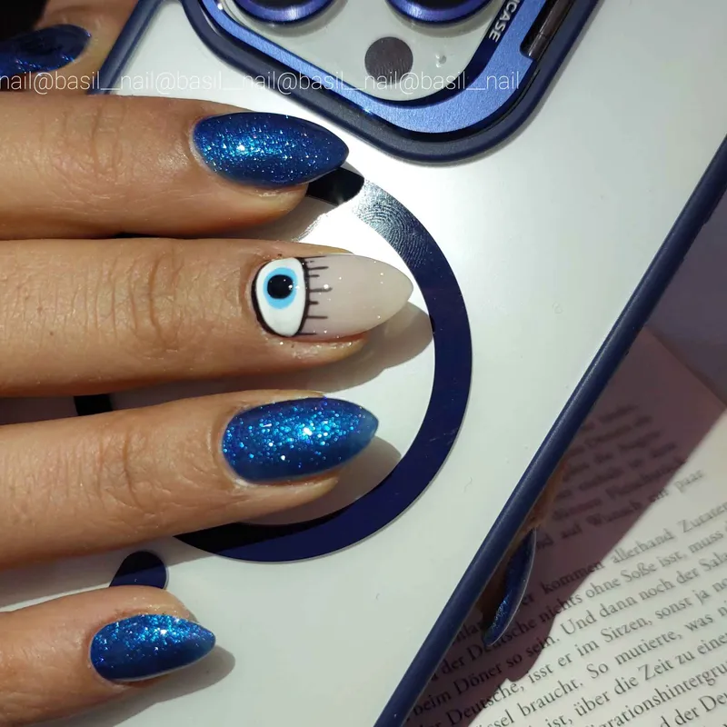 ترمیم کاشت و طراحی با قلم