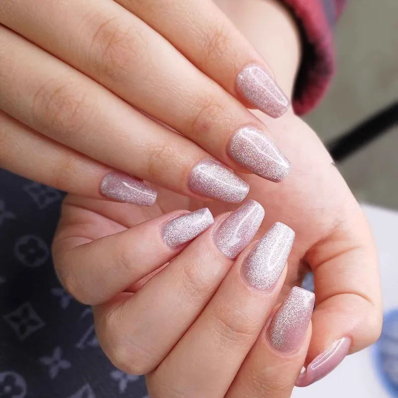 ترمیم ژل و لاکژل آیس