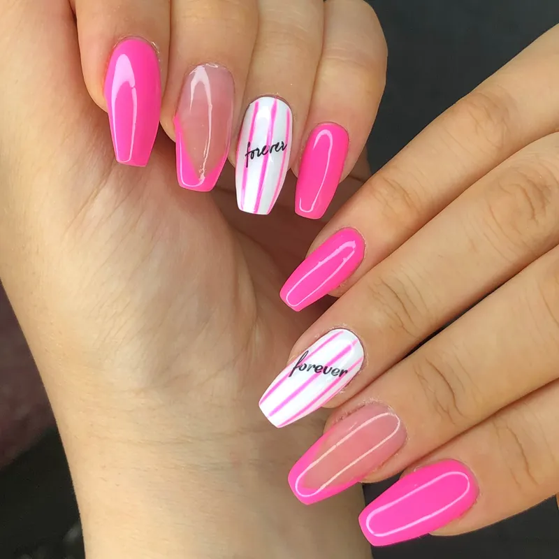 خدمات وآموزش ناخن خوشگل