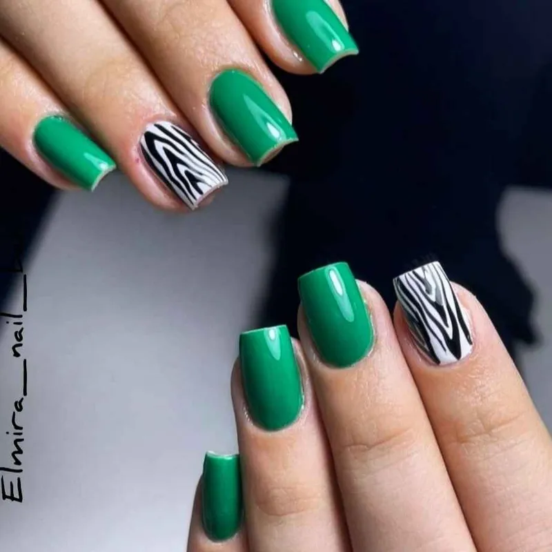 ترمیم ناخن با طراحی زیبا