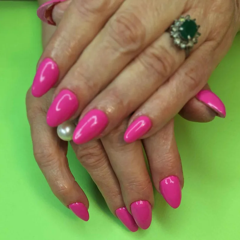 ترمیم پودر و لاکژل سرخابی