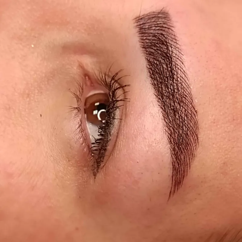 فیبروز ابرو 