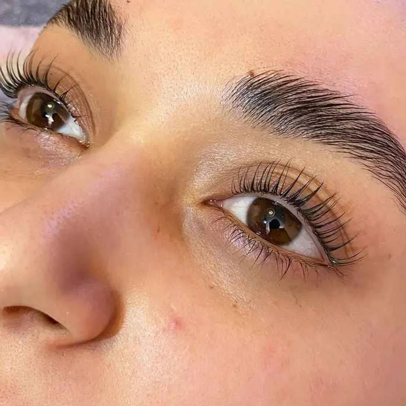 لیفت و لمینت مژه