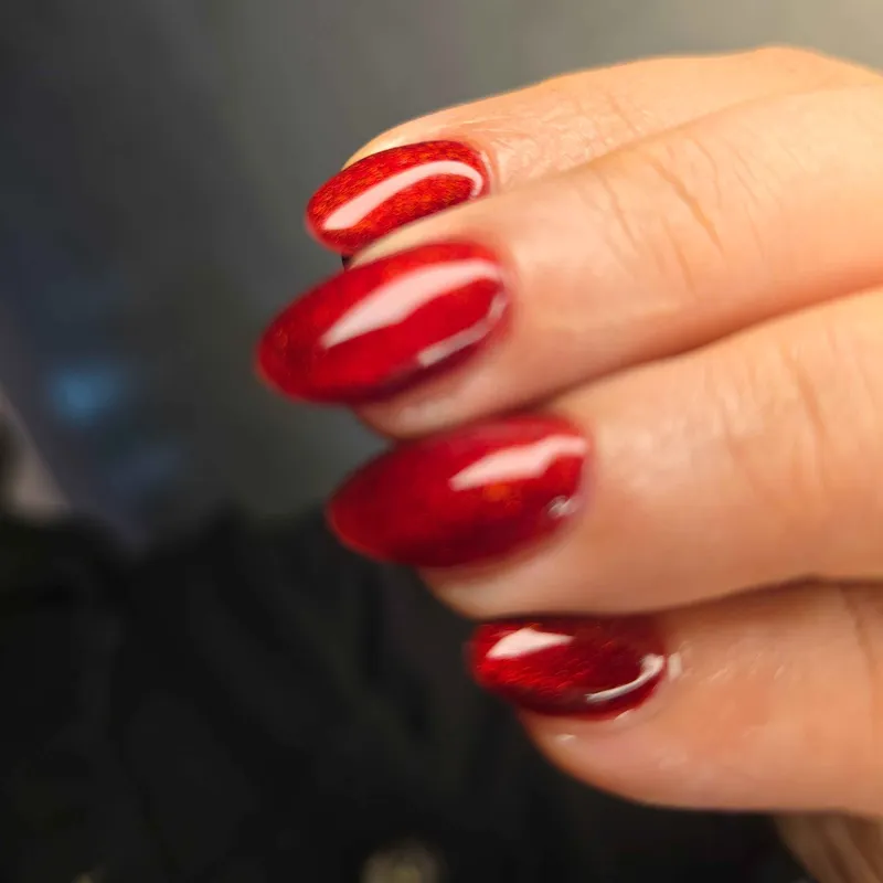 خدمات و آموزش ناخن شبنم نوروزی با ارائه مدرک فنی و حرفه ای 