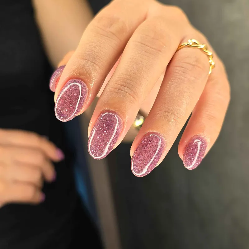 خدمات و آموزش ناخن شبنم نوروزی با ارائه مدرک فنی و حرفه ای 