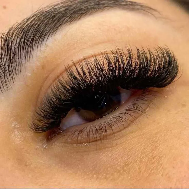 خدمات و آموزش آکادمی زیبایی روفیا 