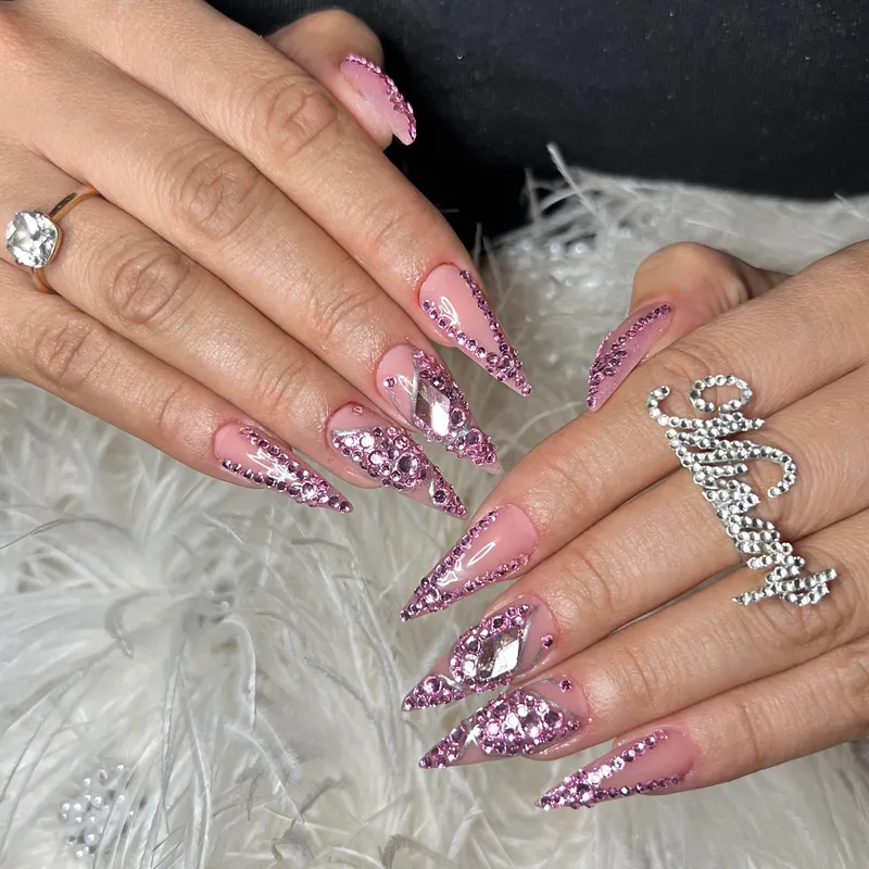 کاشت و سوواروسکی از مینا نوری