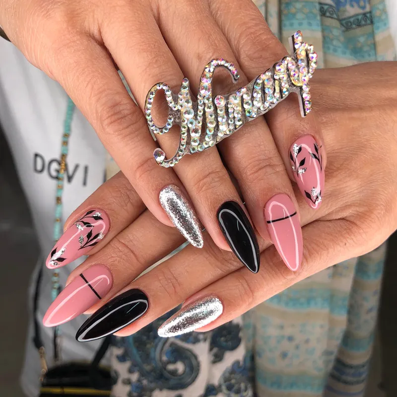 کاشت کوتاه و طراحی از مینا نوری