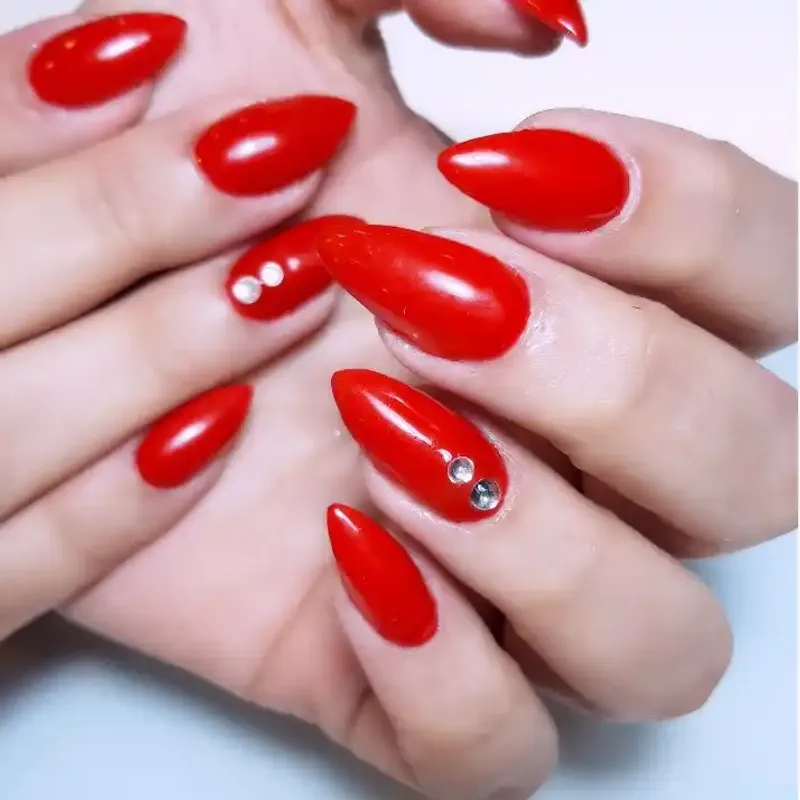 کاشت و کاور ناخن طبیعی