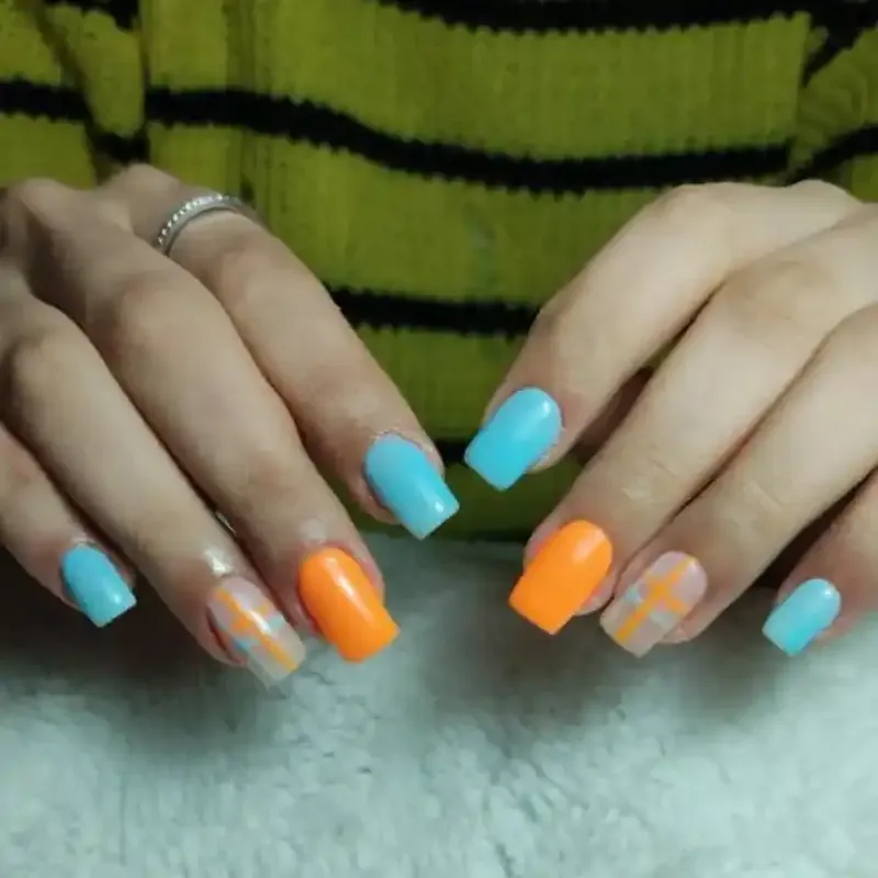 کاشت پودر ناخن 