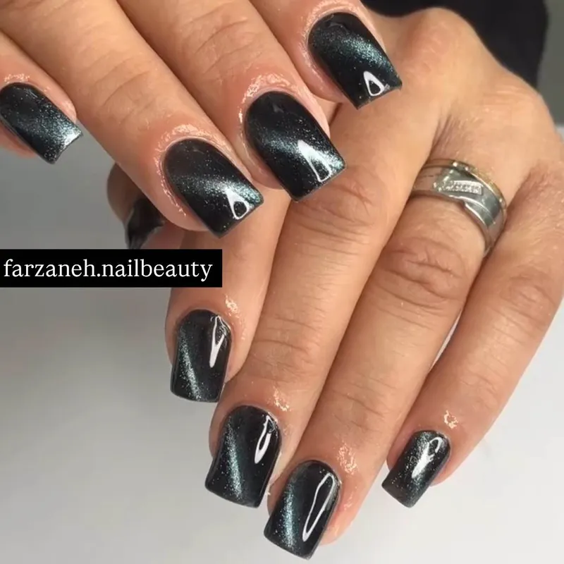 کاشت ناخن برای مشتری عزیزم