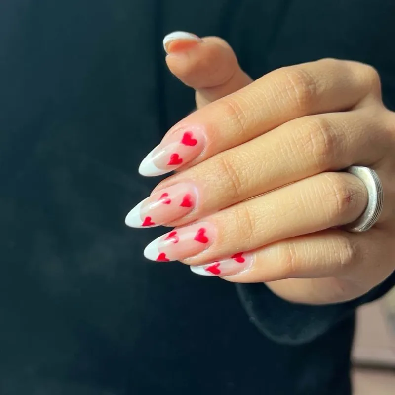 ترمیم ناخن ولنتاین