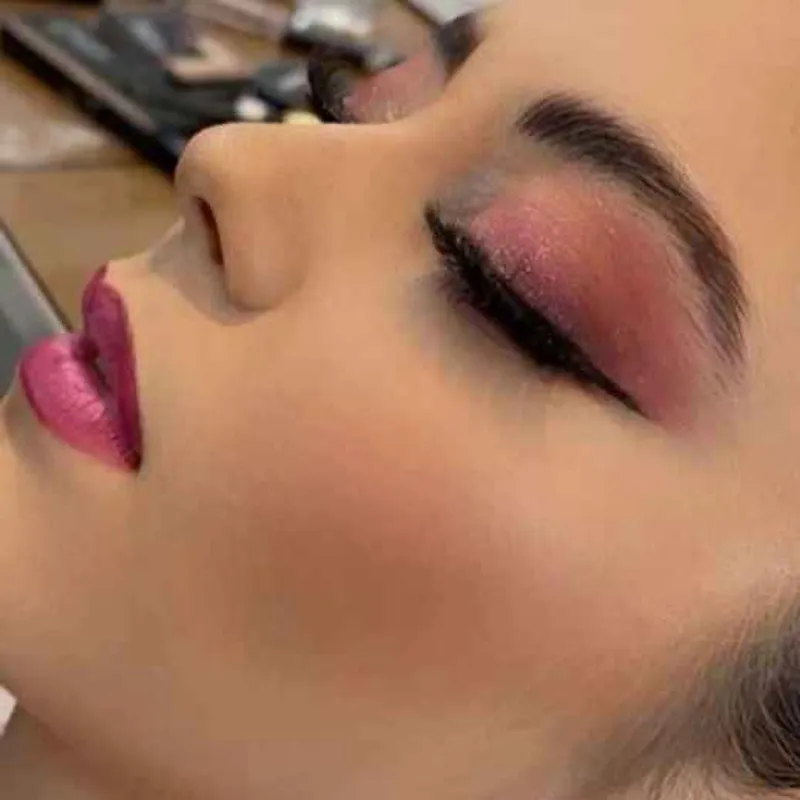 میکاپ دخترونه شیک